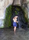 Ale nella sorgente * 960 x 1280 * (1.24MB)